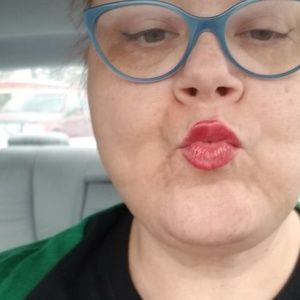 Meet your Posher, Julie